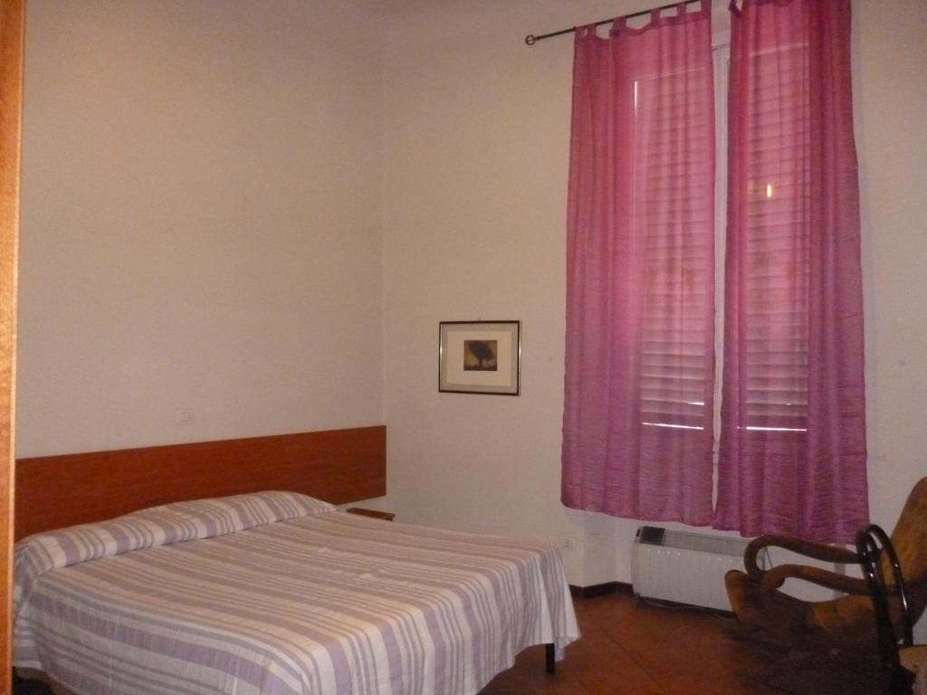 阿普里勒27号公寓 佛罗伦萨 客房 照片
